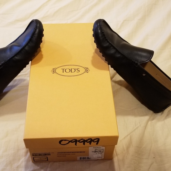 Todd\'s black leather loafers 7 1/2 mens main image 4